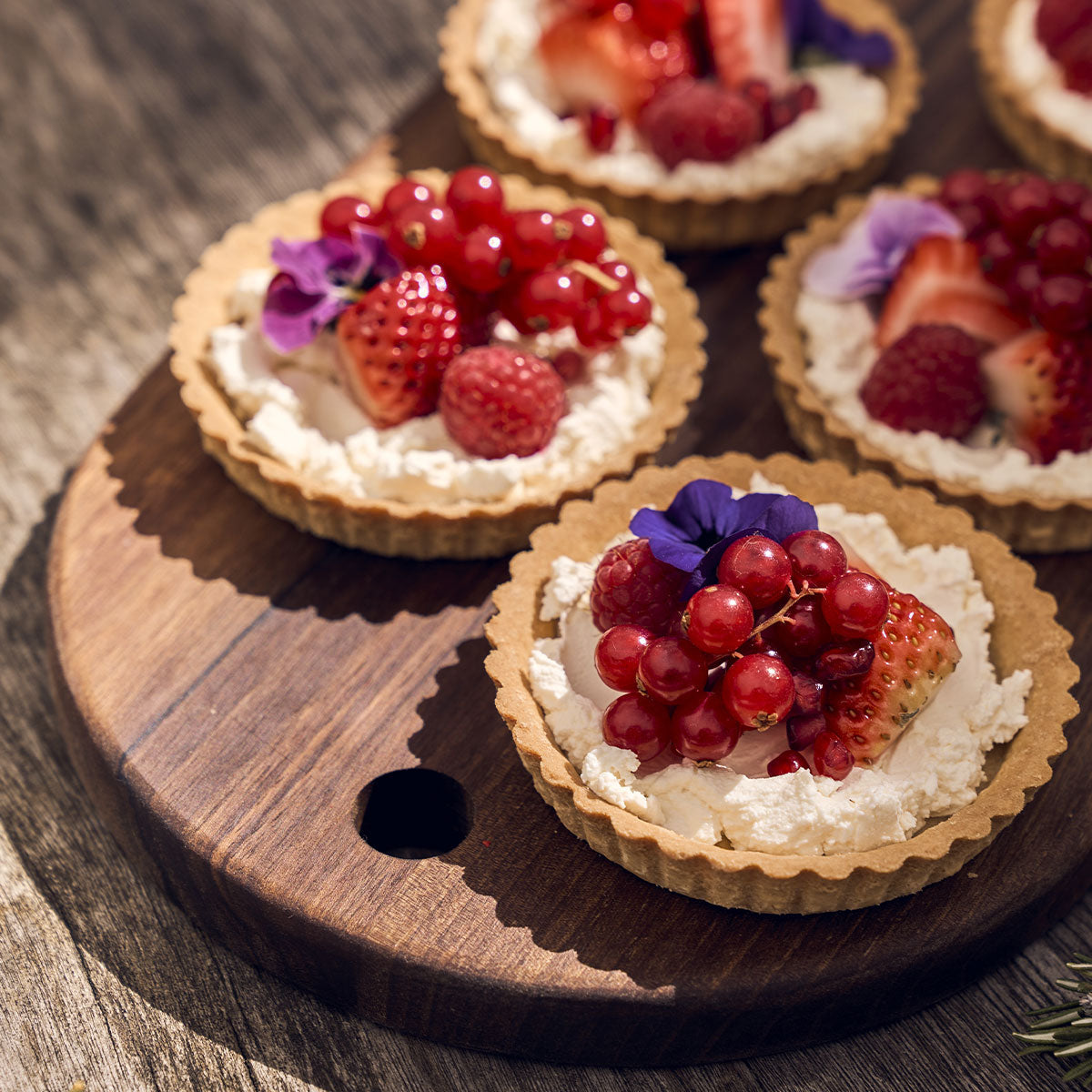 PLANCHES LES ESSENCES Planche à découper en noyer 35 x 21 cm