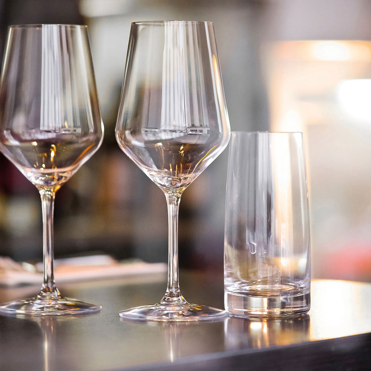 Image du produit: HYPNOTIC Verre à vin 36,5 cl double jauge 12.5 & 14 cl