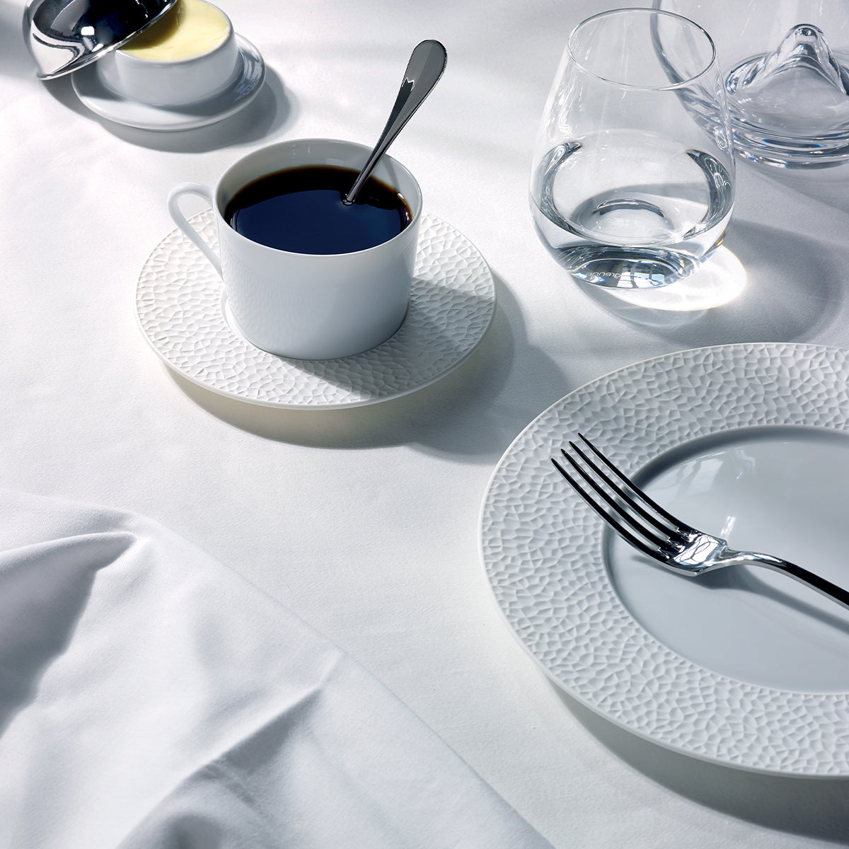 COLLECTION L FRAGMENT BLANC Assiette à dessert 24 cm