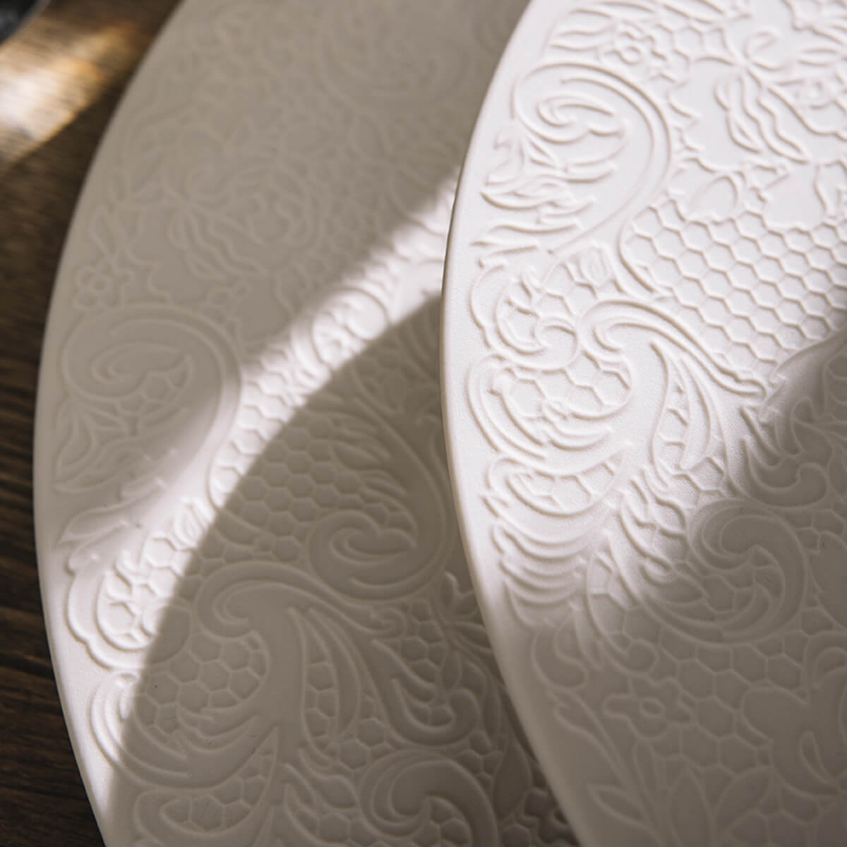 COLLECTION L COUTURE IVOIRE Assiette 28 cm